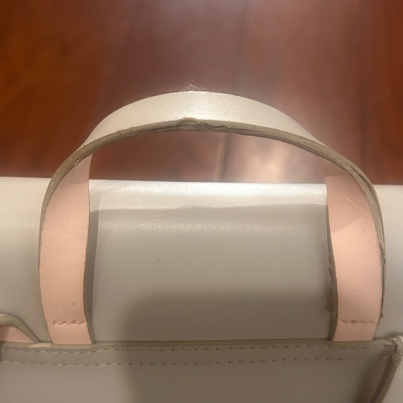 Kate Spade Flap Leather Backpack Light Gray/Taupe with Pink Interior Cute Preppy main image 6
